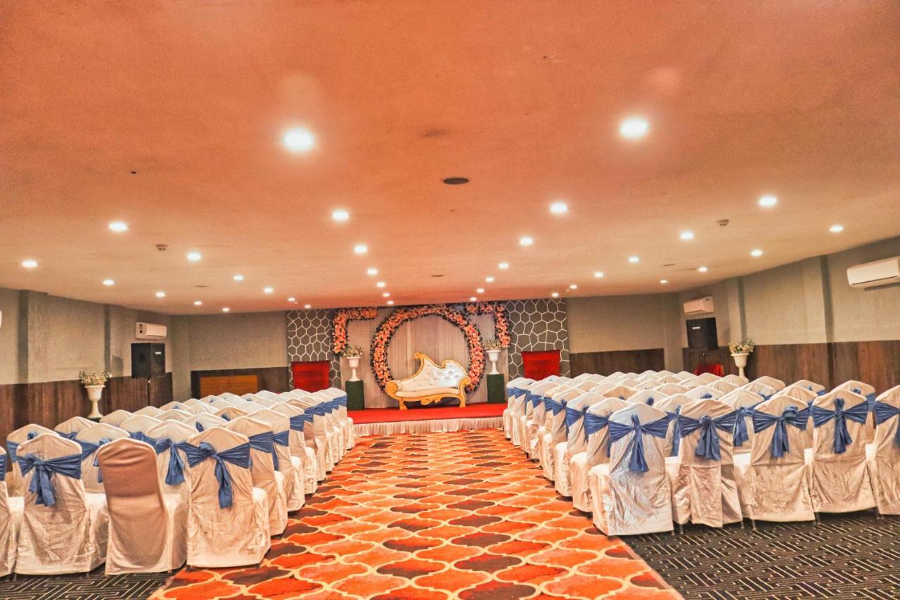 Hotel Clarks Collection Bhavnagar Eksteriør bilde