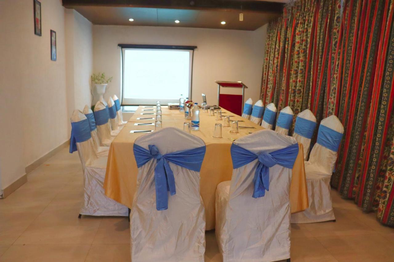 Hotel Clarks Collection Bhavnagar Eksteriør bilde
