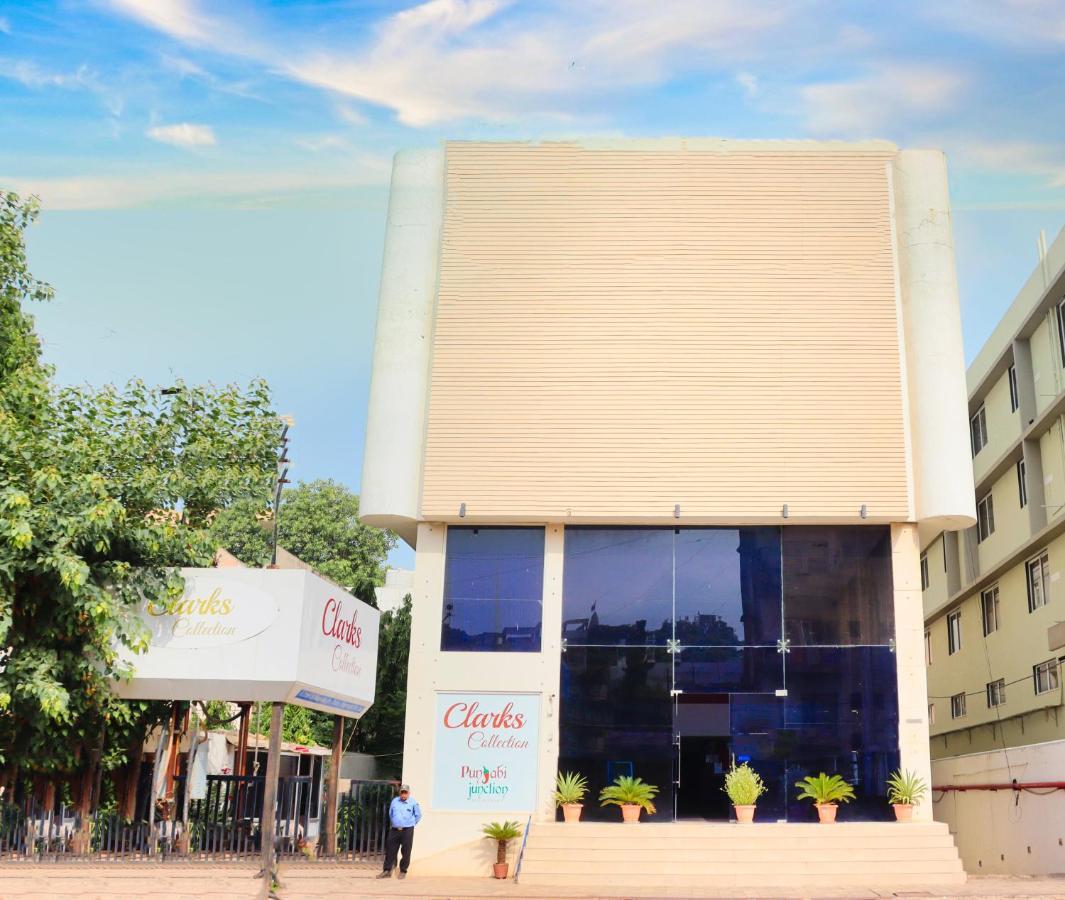 Hotel Clarks Collection Bhavnagar Eksteriør bilde